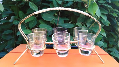 Bunte schnapsgläser im - bunte,