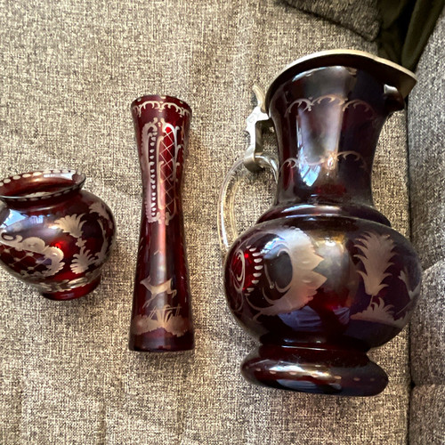 Krug und vasen bordeauxrot - und, 2