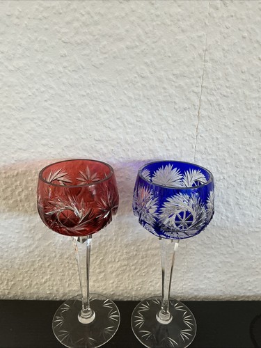 Alte weinrömer bunt glas - weinrömer,